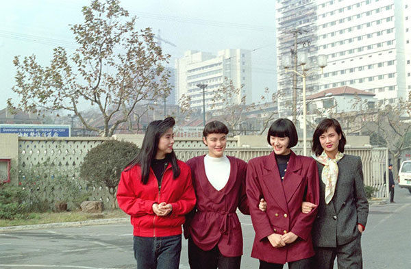 13亿人的40年——老照片中的百姓生活变迁