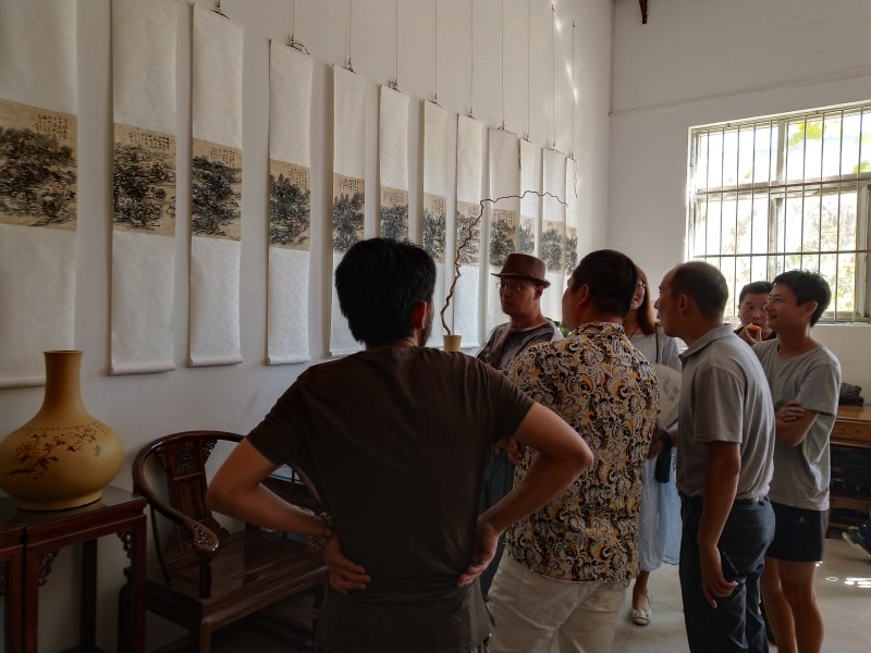 钟葆东山水作品展在北京宋庄展出
