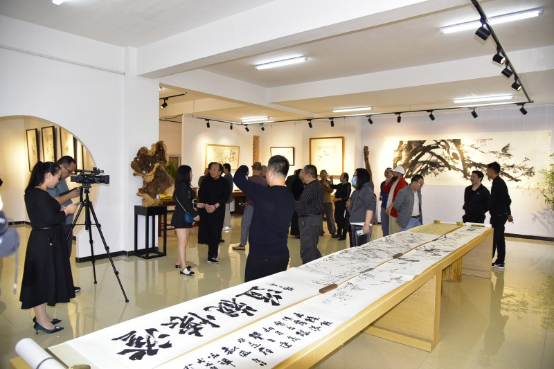 君子之风||白阳道人大写意花鸟作品展在个山美术馆隆重展出